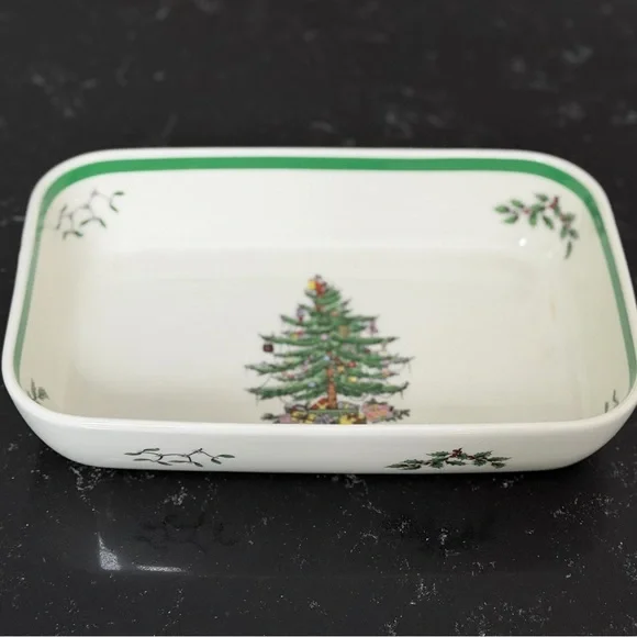 Spode Christmas Tree Oven to Table Baking Dish - Picture 2 of 4